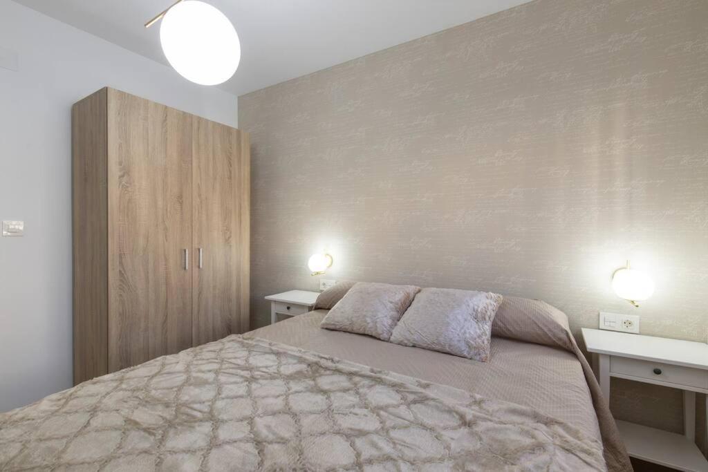 Neptuno Deluxe Apartment Granada Exterior photo
