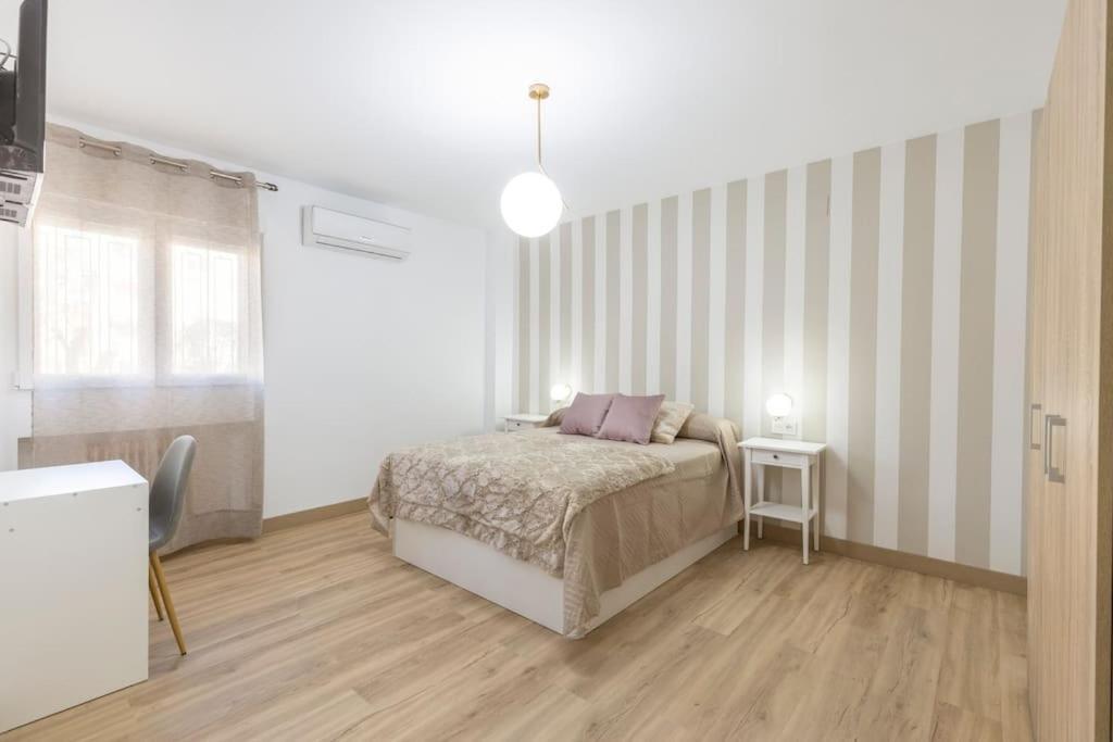 Neptuno Deluxe Apartment Granada Exterior photo