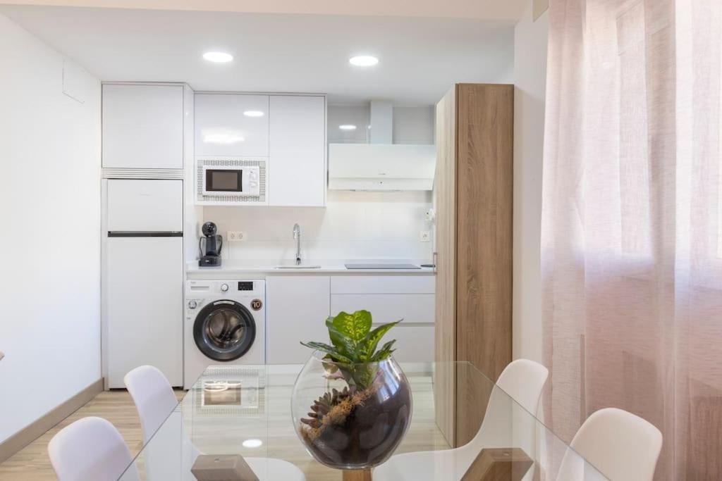 Neptuno Deluxe Apartment Granada Exterior photo