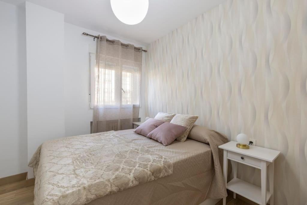 Neptuno Deluxe Apartment Granada Exterior photo